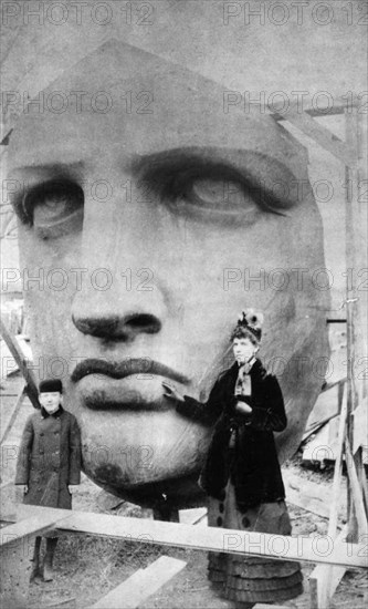 Construction-of-Statue-of-Liberty-02.