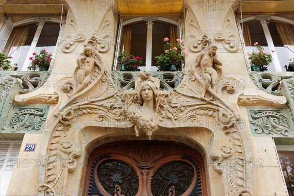 Art Nouveau doorway at 29 Avenue Rapp by architect Jules Lavirotte (1864-1929), Paris, France