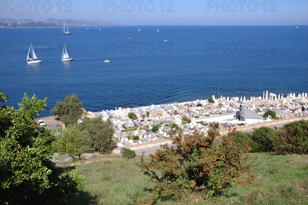 Panoramic view of seafront of St Tropez Côte D'Azur Saint San S Cote D Azur Southern France Europe