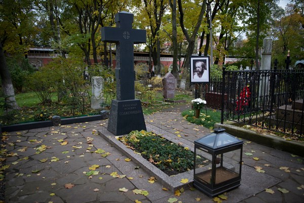 Aleksandr Isayevich Solzhenitsyn buried at Donskoy Monastery, Moscow