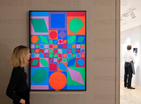 Bonhams, New Bond Street, London, UK. 30th September 2019. Preview of the Contemporary Art sale. Image: Victor Vasarely (Hungarian/French, 1906-1997) FARBWELT  1963-1973. Estimate: £55,000-75,000. Credit: Malcolm Park/Alamy Live News.