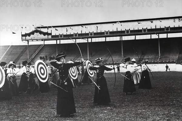 Women's archery at the summer Olympic Games London in 1908