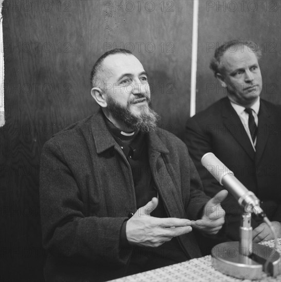 Abbe Pierre gave press conference in the community center De Eilanden on Wittenburg, January 22, 1965, press conferences, The Netherlands, 20th century press agency photo, news to remember, documentary, historic photography 1945-1990, visual stories, human history of the Twentieth Century, capturing moments in time