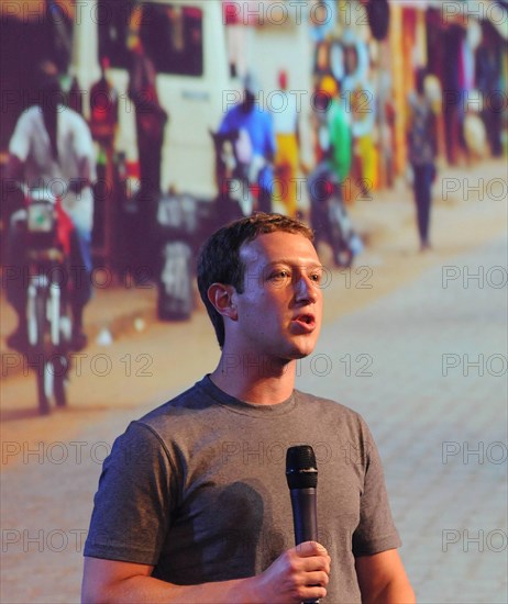 (141009) -- NEW DELHI, Oct. 9, 2014 () -- Global social networking giant Facebook founder Mark Zuckerberg addresses the Internet.org summit in New Delhi, capital of India, on Oct. 9, 2014. Zuckerberg attended the two-day Internet.org summit here which focuses on ways to globally deliver more internet services for people who cannot afford it. () INDIA-NEW DELHI-ZUCKERBERG-VISIT xinhua PUBLICATIONxNOTxINxCHN
141009 New Delhi OCT 9 2014 Global Social Networking Giant Facebook Founder Mark Zuckerberg addresses The Internet Org Summit in New Delhi Capital of India ON OCT 9 2014 Zuckerberg attende