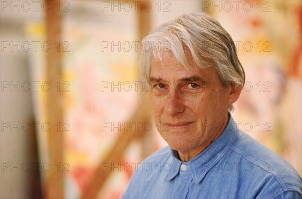 Portrait of abstract expressionist painter Willem de Kooning in his studio in 1965.