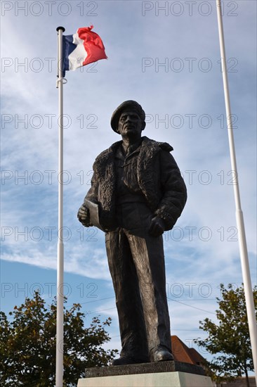 Statue of Field Marshall Viscount Montgomery of Alamein ('Monty'), Colleville-Montgomery-Plage near Ouistreham, Normandy, France