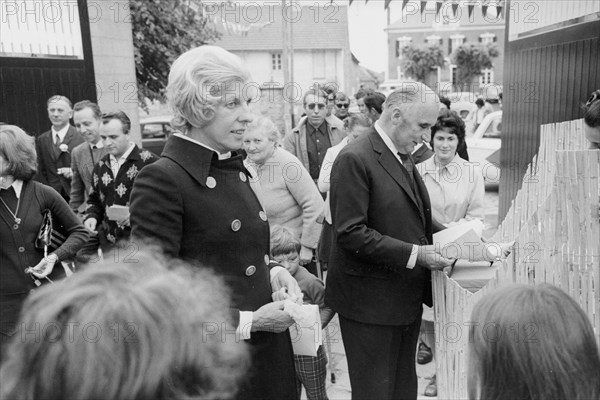 georges pompidou and his wife