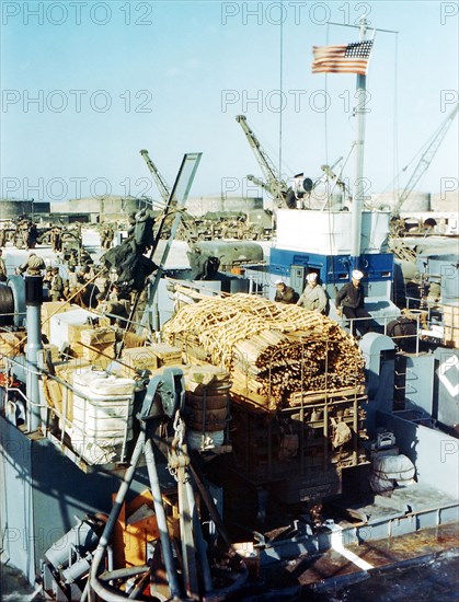 Operation, Overlord, Normandy, Landing Ship Tank, LCT, loaded, Athey, Track, railer, supplies, port, Southern England, preparati