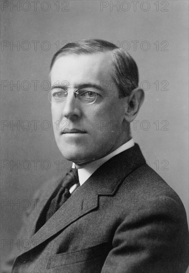 Wilson photograph taken in 1908. Thomas Woodrow Wilson (December 28, 1856 - February 3, 1924) was the 28th President of the United States, from 1913 to 1921. He served as President of Princeton University from 1902 to 1910, and then as the Governor of New