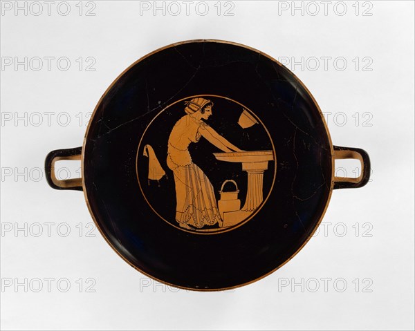 Terracotta kylix (drinking cup), Archaic, ca. 500 B.C., Greek, Attic, Terracotta; red-figure, H. 4 7/16 in. (11.2 cm), Vases
