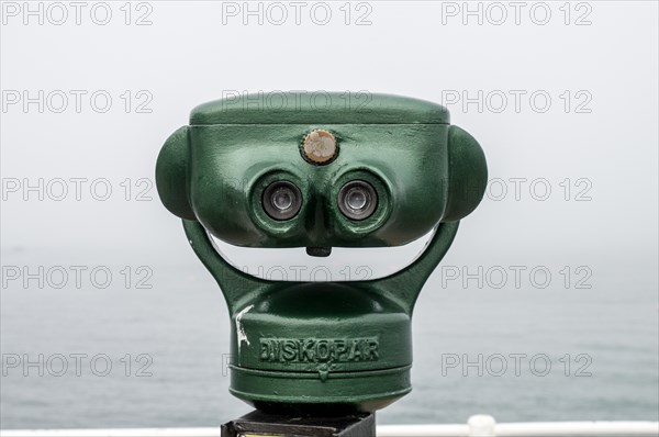 Friendly looking binoculars in Rozel Bay - Jersey, Channel Island
