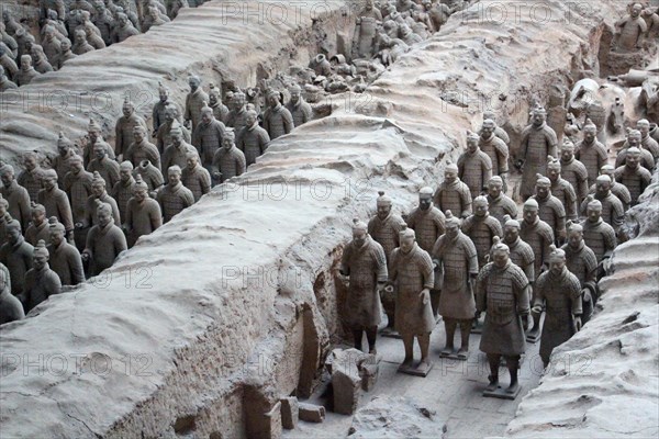 November 1, 2018 - Xi'An, Xi'an, China - XiÃ¢â‚¬â„¢an, CHINA-The Terracotta Army is a collection of terracotta sculptures depicting the armies of Qin Shi Huang, the first Emperor of China. It is a form of funerary art buried with the emperor in 210Ã¢â‚¬"209 BCE and whose purpose was to protect the emperor in his afterlife. The figures, dating from approximately the late third century BCE, were discovered in 1974 by local farmers in Lintong District, Xi'an, northwest ChinaÃ¢â‚¬â„¢s Shaanxi Province. Credit: SIPA Asia/ZUMA Wire/Alamy Live News
