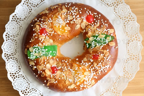 "Roscon de reyes" , Spanish typical dessert of Epiphany