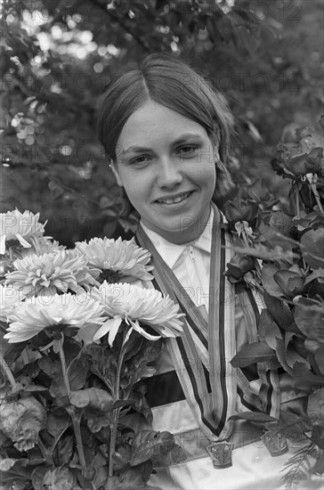 Revanches World Cycling Championships in the Olympic Stadium  Keetie Hage, world champion on the road (women), will be honoured Date: September 2, 1968 Location: Amsterdam, Noord-Holland Keywords: tributes, portraits, cycling Personal name: Hage, Keetie