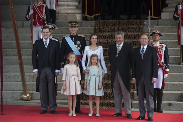 (140619) -- MADRID, June 19, 2014 (Xinhua) -- Spain s King Felipe VI (2nd L, back), Spain s Queen Letizia (3rd L, back) and Spanish Crown Princess of Asturias Leonor (1st L, front) and Spanish Princess Sofia (2nd L, front) pose for photos prior to the new king s succession ceremony in Madrid, Spain, June 19, 2014. Felipe VI was crowned on Thursday at the lower house of parliament. (Xinhua/Xie Haining) (srb) SPAIN-NEW KING-FELIPE VI PUBLICATIONxNOTxINxCHN
Madrid June 19 2014 XINHUA Spain S King Felipe VI 2nd l Back Spain S Queen Letizia 3rd l Back and Spanish Crown Princess of Asturias Leonor