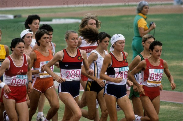 Grete Waitz (NOR) starting in the Women's Marathon at the 1984 Olympic Summer Games in Los Angeles. She finished second.
