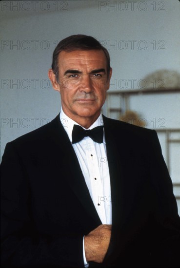 SEAN CONNERY Colour Portrait as James Bond 007 in NEVER SAY NEVER AGAIN 1983 director IRVIN KERSHNER executive producer Kevin McClory UK/USA/West Germany Talia Film II Productions / Woodcote / Producers Sales Organisation (PSO) / Warner Bros.
