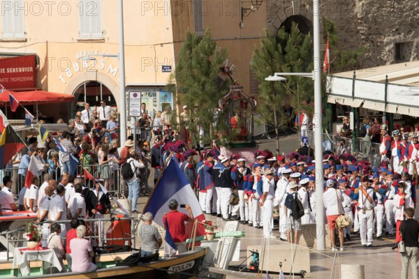 464th Bravade Saint-Tropez France 16-17-18 mai 2022 Credit Ilona Barna BIPHOTONEWS - Alamy Live News