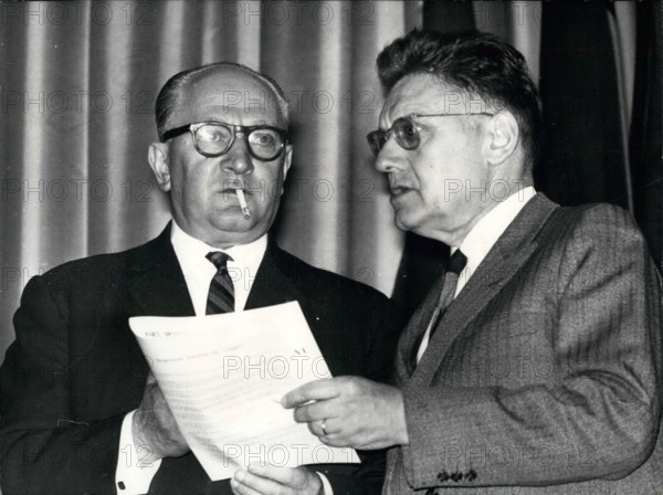 1967 - 55th Congress of the Socialist Party - The 55th Congress of the SFIO Socialist party, has opened Yesterdat at Clichy, near Paris, OPS: Mr Guy Mollet, General Secretary of the SFIO Pictured with another Head of Congress M. Gazier © Keystone Pictures USA/ZUMAPRESS.com/Alamy Live News