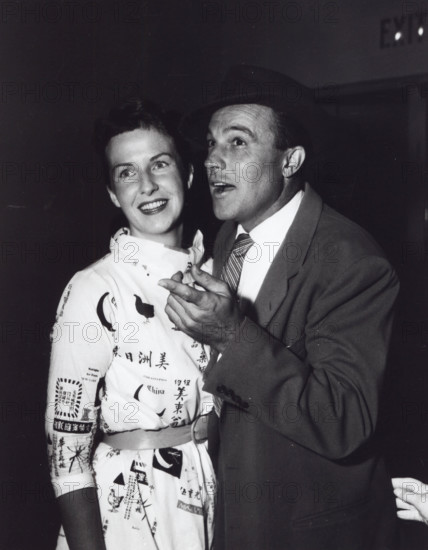 GENE KELLY with wife Jean at the premiere of Brigadoon.Supplied by   Photos, inc.(Credit Image: © Supplied By Globe Photos, Inc/Globe Photos/ZUMAPRESS.com)
