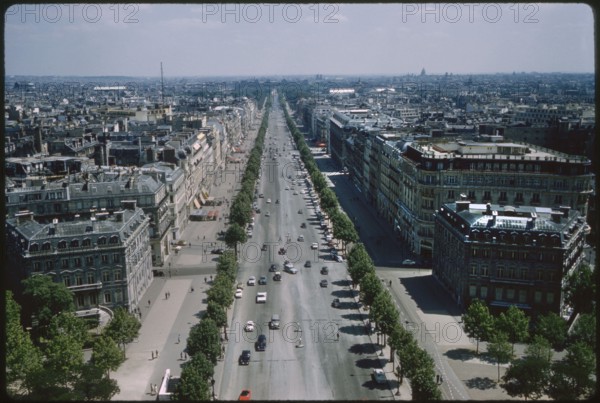 October 12, 2017 - High Angle View of Champs-Elysees, Paris, France, 1961 (Credit Image: © Jt Vintage/Glasshouse via ZUMA Wire)