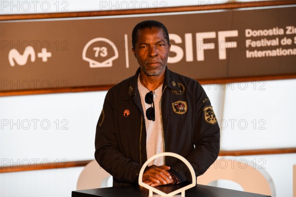 San Sebastian, Spain. 21th September 2025. Isaach De Bankolé attends ‘Le cri des gardes / The Fence’ photocall at the 73th International Film Festival of San Sebastian. Credit: Julen Pascual Gonzalez/Alamy Live News
