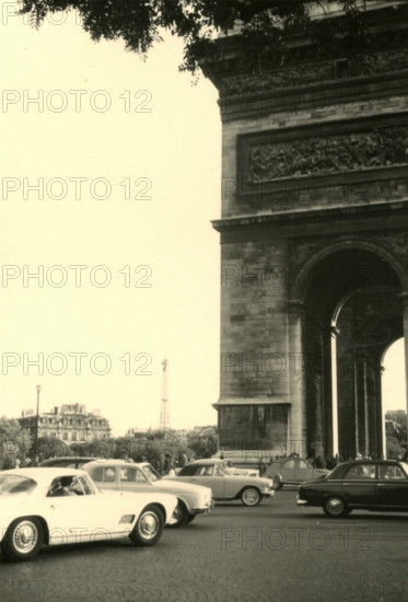 Cars parked at the Arc de Triomphe, Paris, France 1961