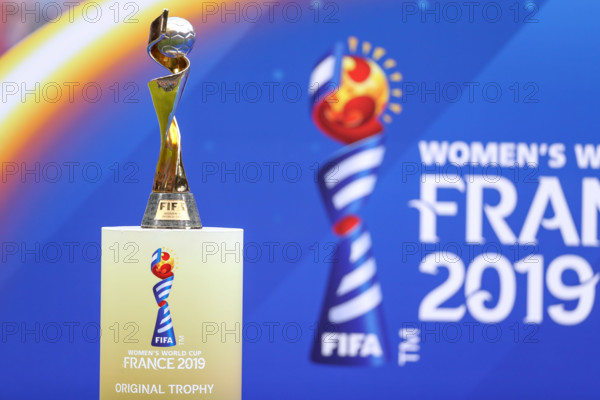 Lyon, France. 07th July, 2019. Troph after the match between the United States and the Netherlands validated by the Final of the Women 's Soccer World Cup in Lyon in France on Sunday, 07. Credit: Brazil Photo Press/Alamy Live News