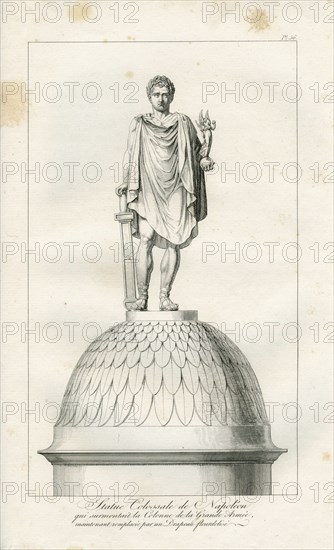 Colonne Vendôme : Statue colossale de Napoléon 1er surmontant la colonne.