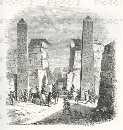 L'armée de Bonaparte visite les ruines de Thèbes (1798)