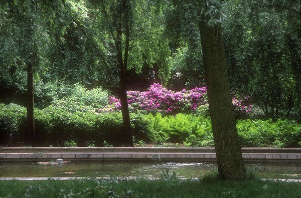 Bercy public garden in Paris