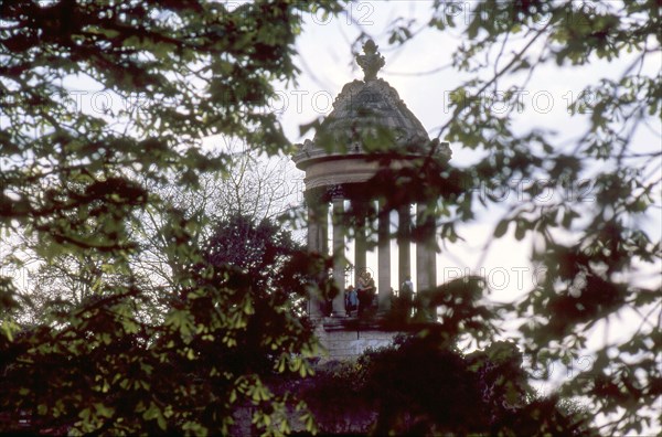 Buttes-Chaumont garden in Paris