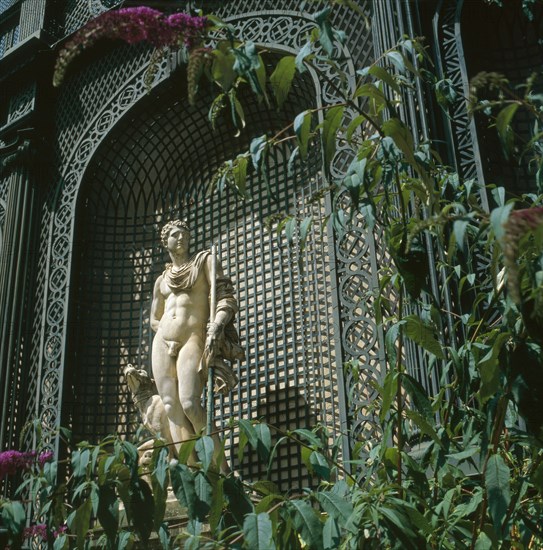 Hotel Matignon garden , Paris