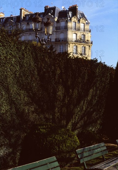 Square de l'Île de France, Paris