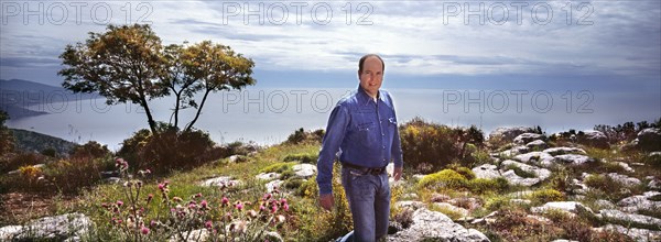 Le prince Albert II de Monaco dans le domaine de Rocagel