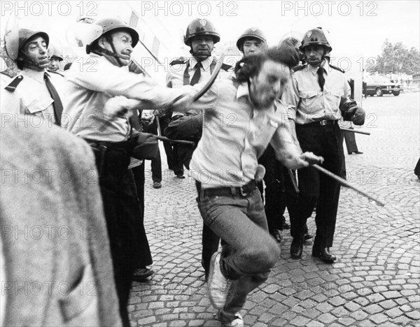 Demonstration on the streets of Paris (1974)