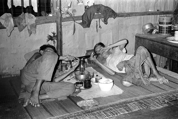 Opium den in Laos