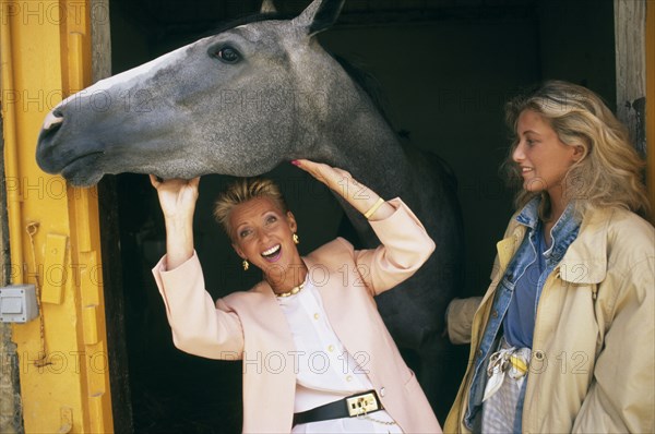 Pierrette Brès et sa fille Isabelle, vers 1990