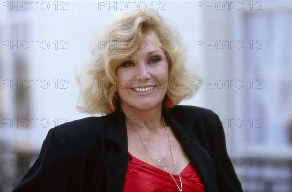 Kim Novak, 1989