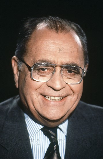 Pierre Beregovoy, 1990