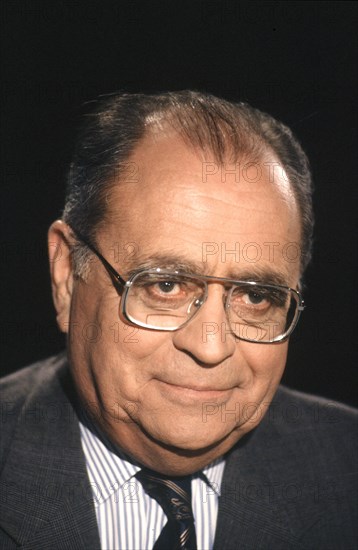 Pierre Beregovoy, 1990