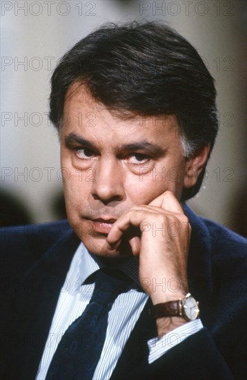 Felipe Gonzalez, 1989