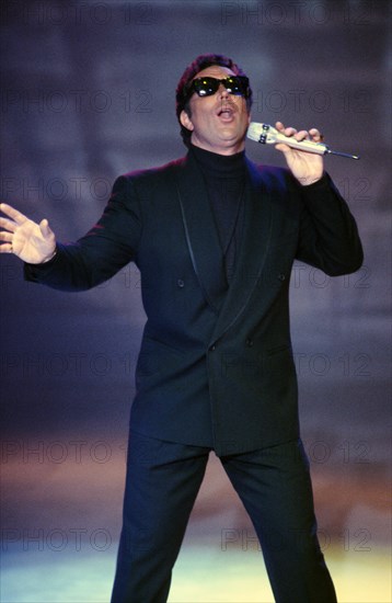 Tom Jones, 1988