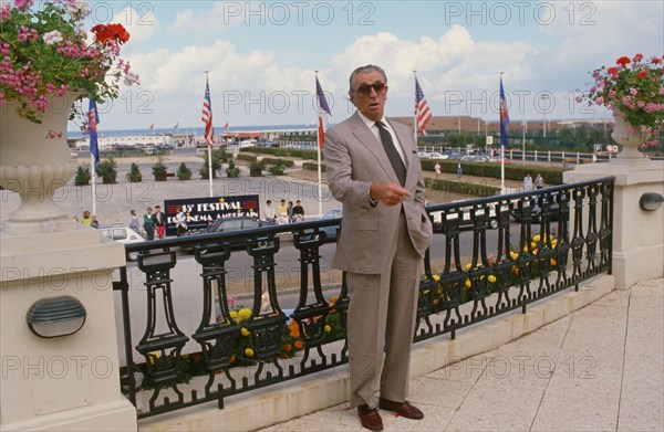 Robert Mitchum, 1989