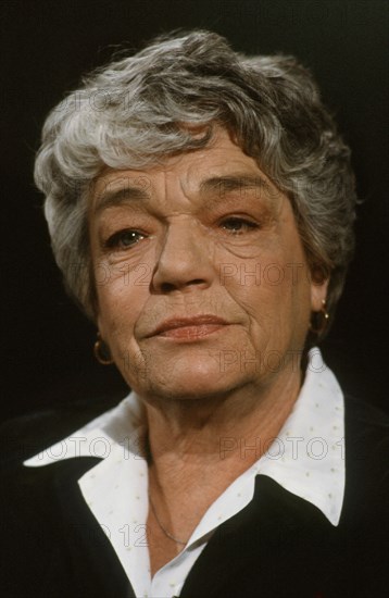 Simone Signoret, 1985