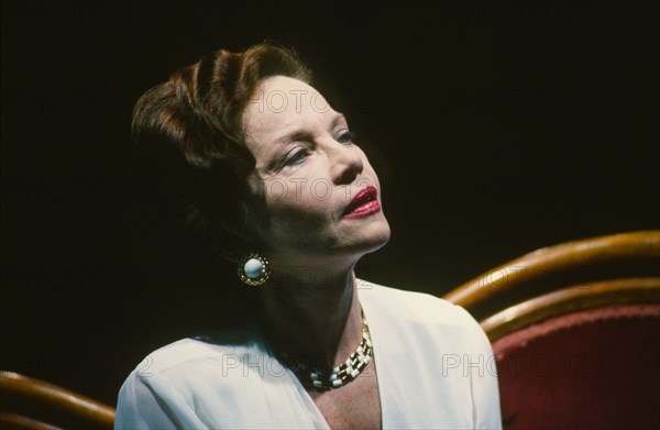 Leslie Caron, 1990