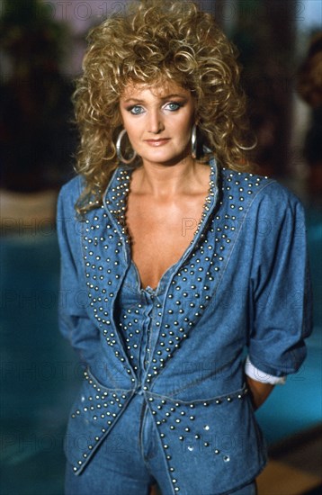 Bonnie Tyler, 1986