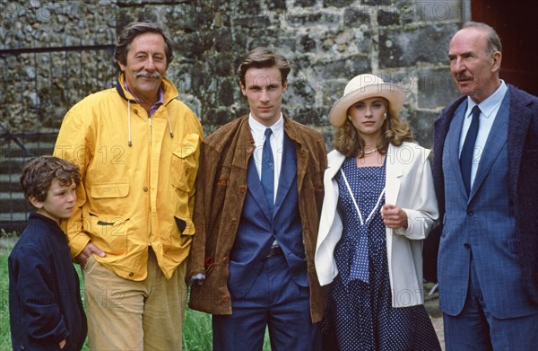 Un château au soleil (TV series)