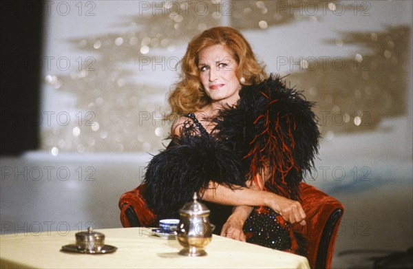 "Numéro Un" TV show devoted to Dalida, 1982