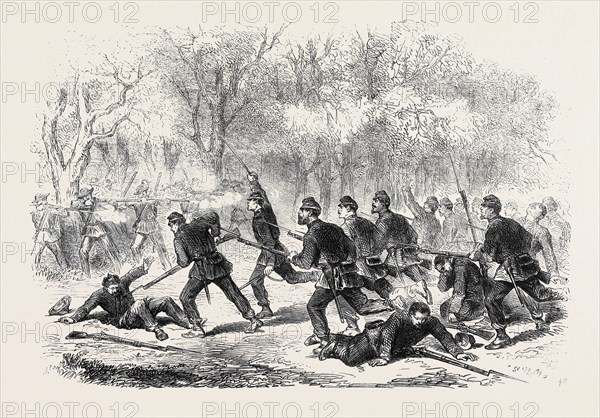 THE CIVIL WAR IN AMERICA: THE FIGHT AT BALL'S BLUFF, UPPER POTOMAC, DESPERATE EFFORT MADE BY THE 15TH MASSACHUSETTS REGIMENT TO CLEAR THE WOODS BY A BAYONET CHARGE, NOVEMBER 23, 1861